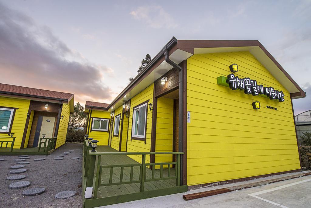 Brassica Flower Pension Seogwipo Exterior foto